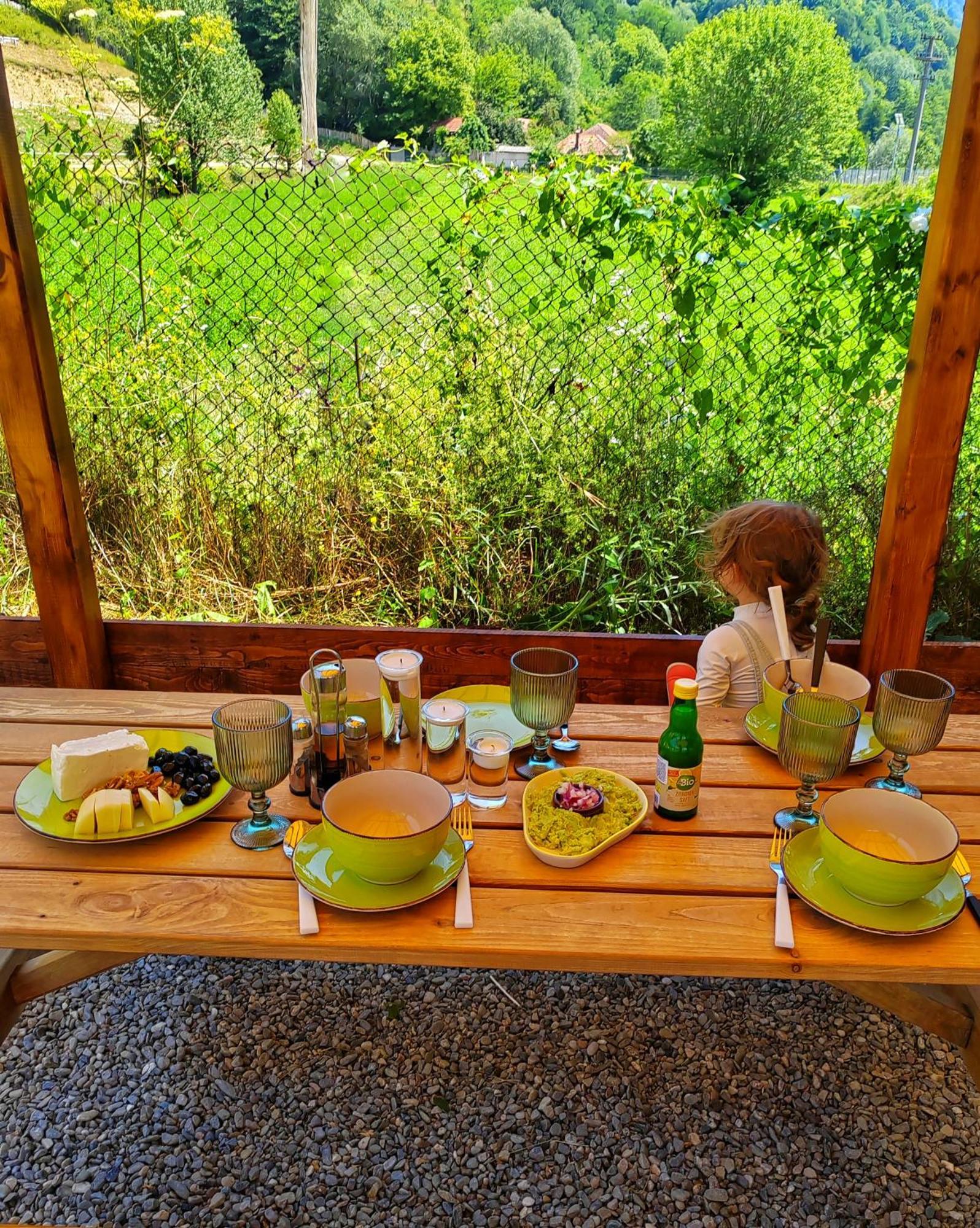 Luna Rock Glamping Brezoi - Blue Scai Ngoại thất bức ảnh